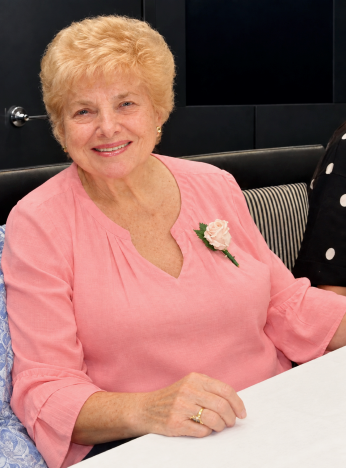 Rowena  Janis